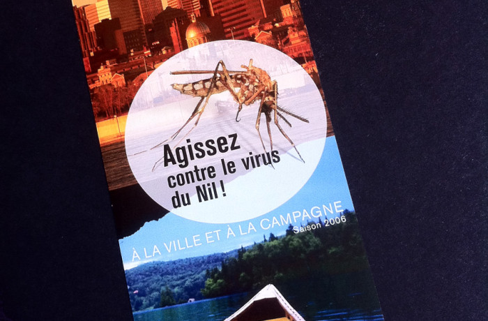 Dépliant Agissez contre le virus du Nil. Pige pour Identica, Cossette Québec